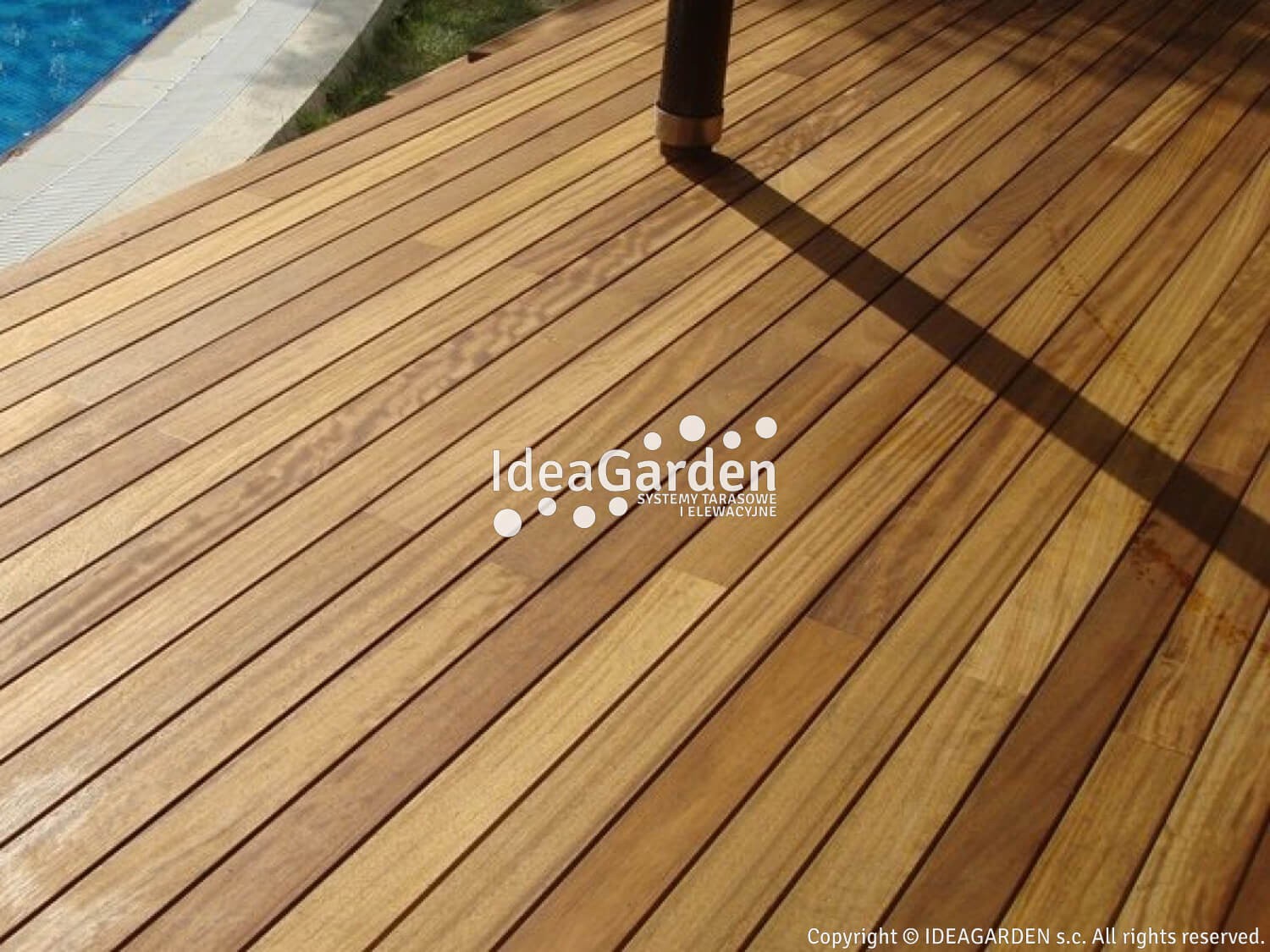 Deska tarasowa Iroko 19x120 [mm] - dł. 2,44 m (dwustronnie gładka)